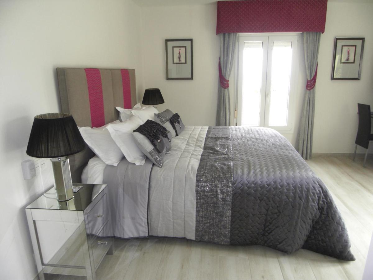 Three Palms Bed and breakfast *